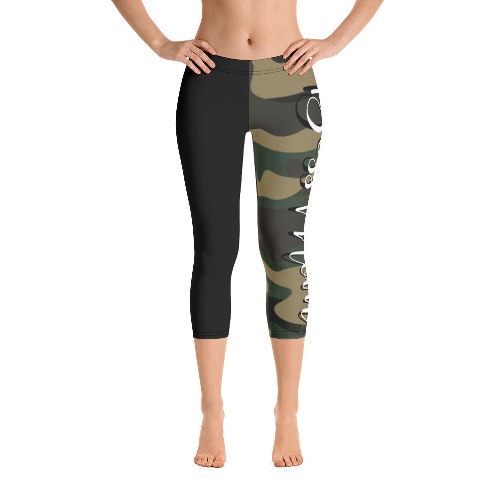 ‘Boss Mom’ Camo Capri Leggings