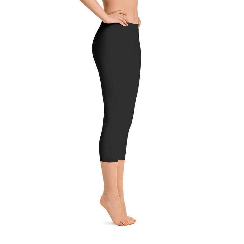 'This Mommy Prays' Capri Leggings